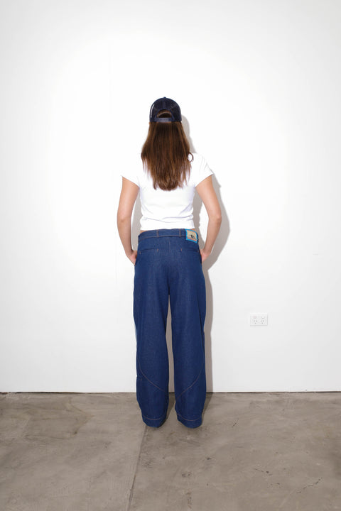 Patch Logo Fitted Raglan Tee