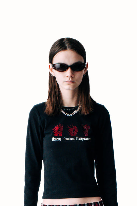 HOT FITTED LONG SLEEVE TEE