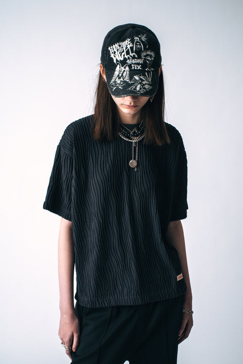 WAVY TEE
