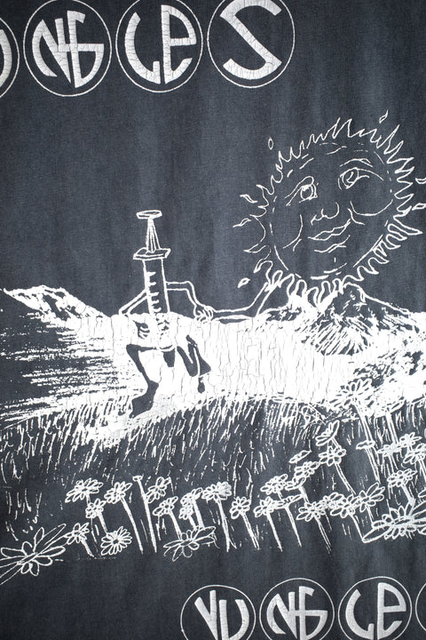 FIELD OF DAISIES TEE