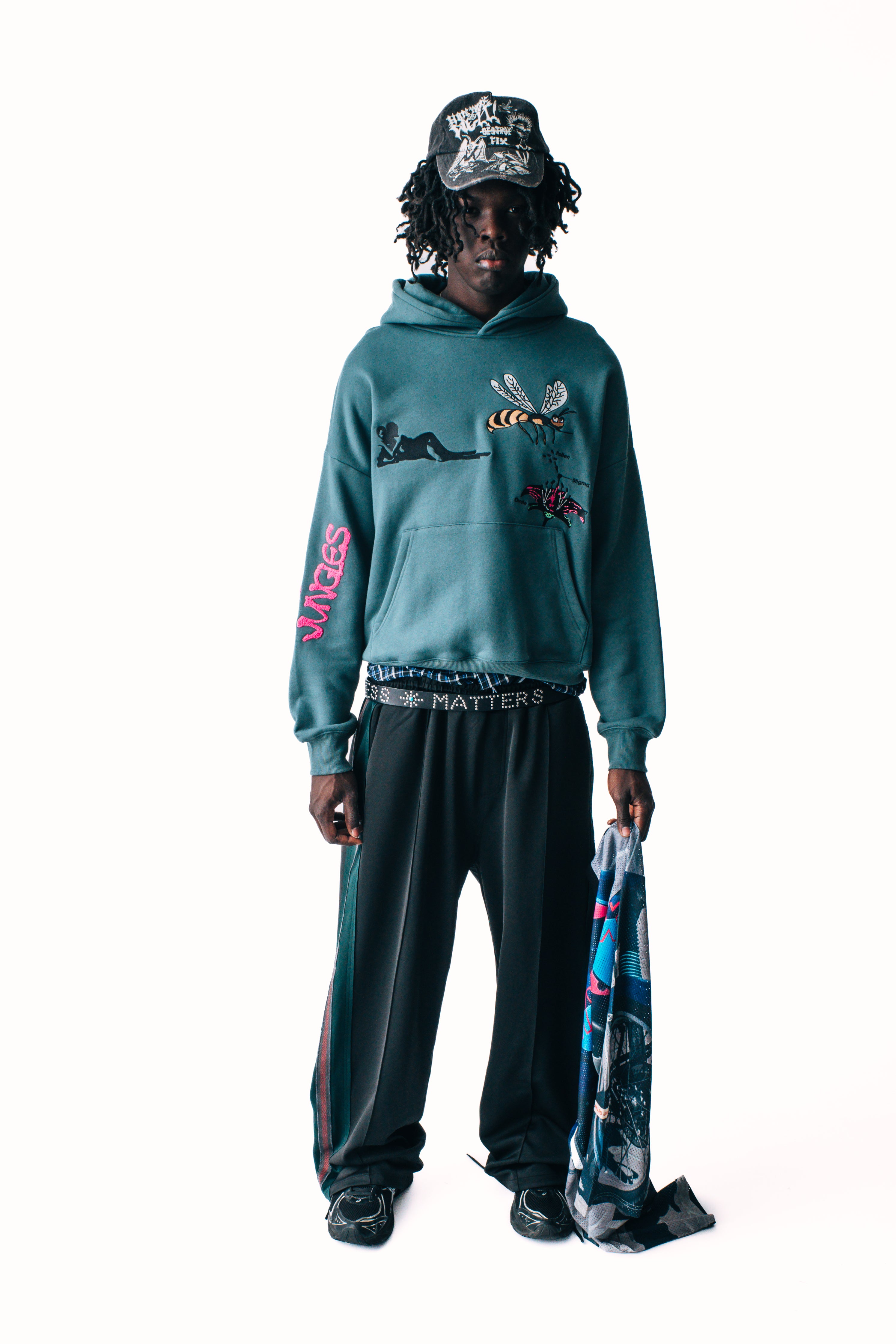 POLLINATE HOODIE – JUNGLES