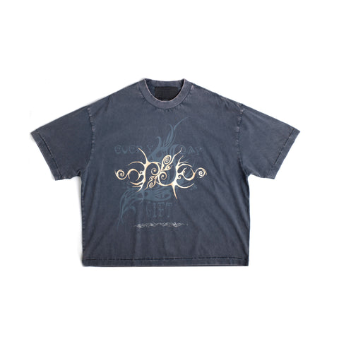 TRIBAL GIFT TEE