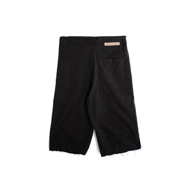Capri Cut Short